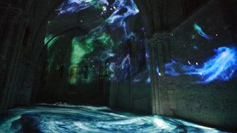 « Profondeurs », une installation immersive et sensorielle à la Collégiale Saint-Martin