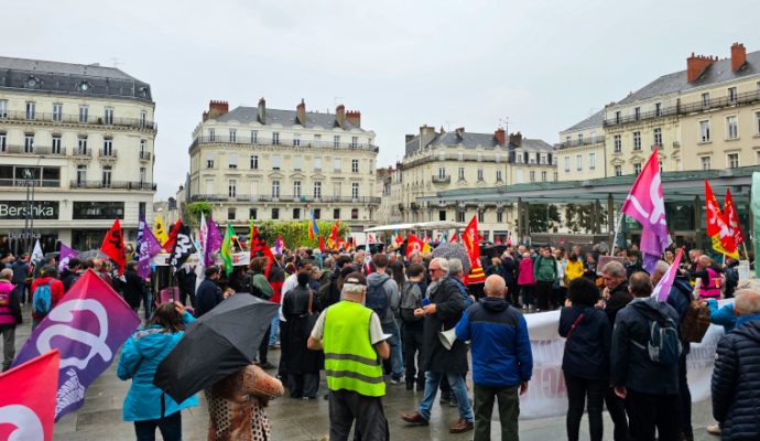 Près d’un millier de personnes dans les rues d’Angers « pour faire entendre les urgences sociales »